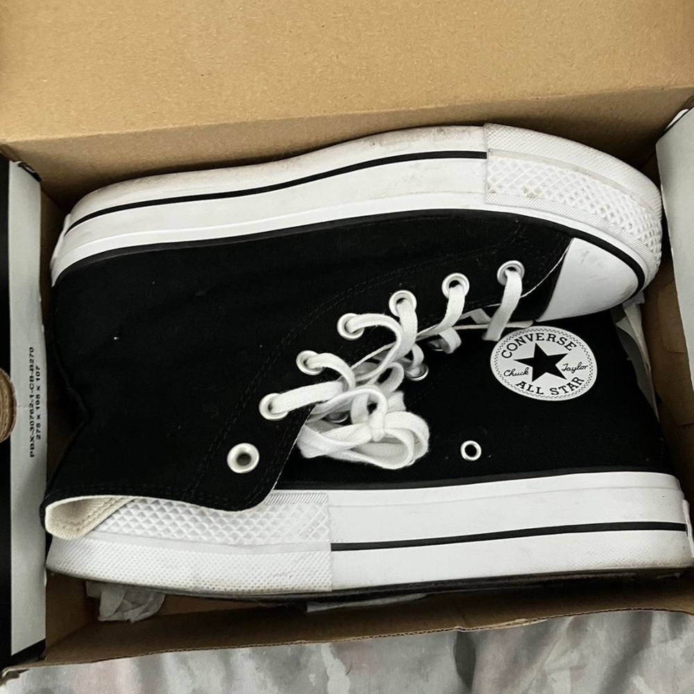 ‼️SOLD‼️Converse platform